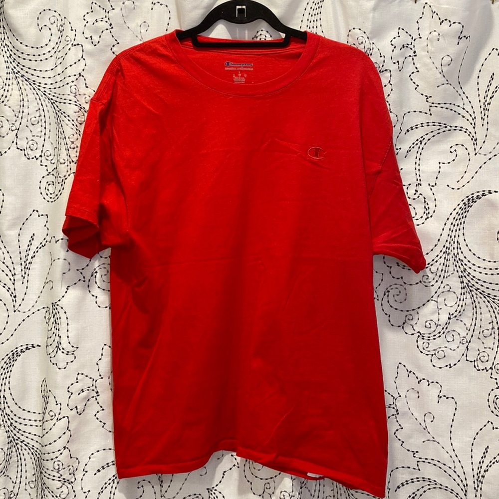 Champion Red Men’s shirt size L